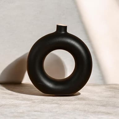 Black Donut Flower Pot 1